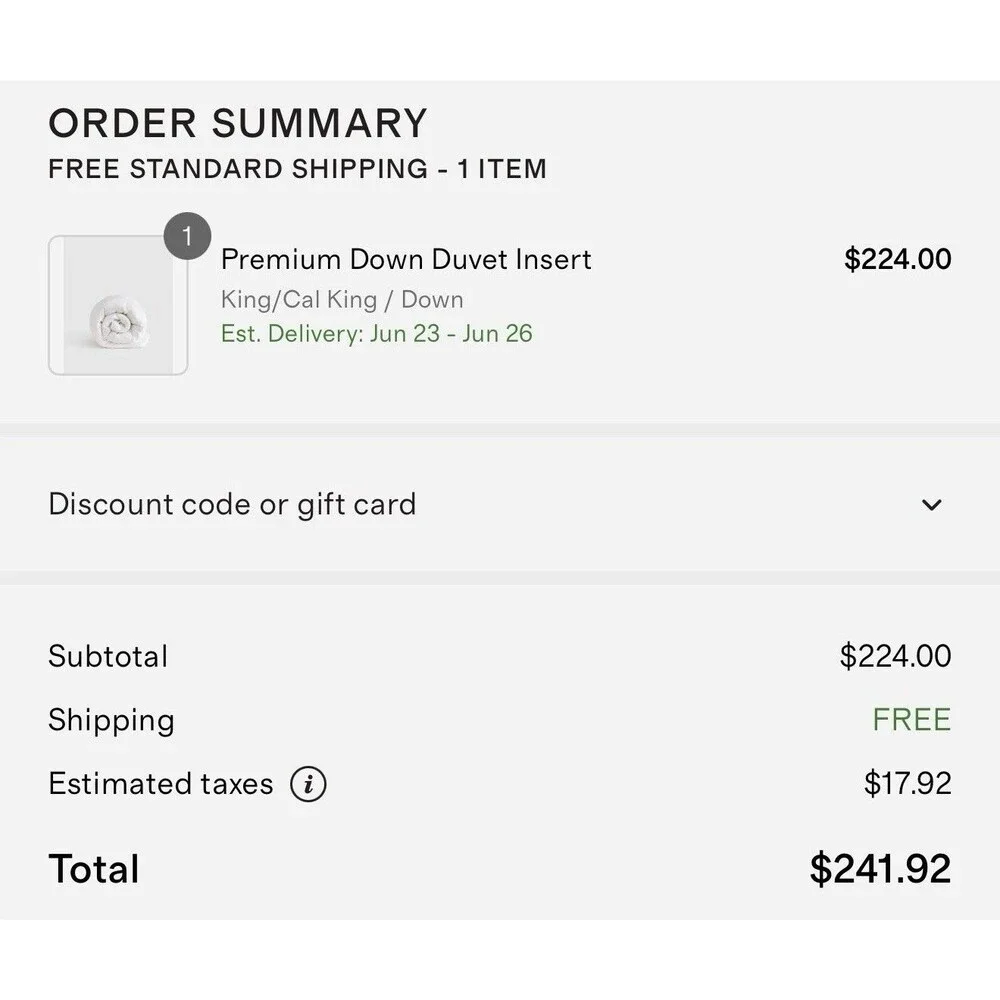 Quince All-Season Premium Duck Down Comforter Insert King Or Cal King MSRP $224